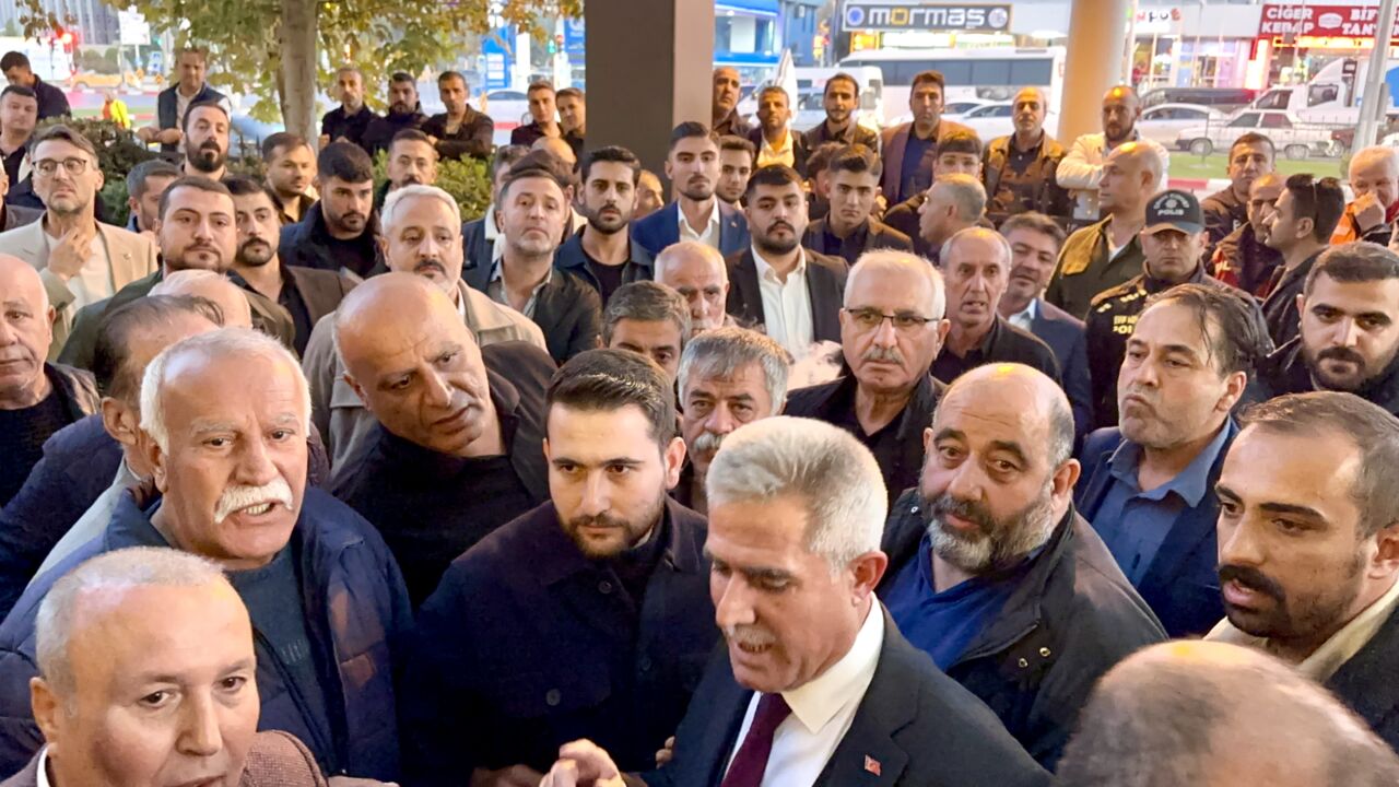 Demiryol-İş Sendikası Malatya Şubesi'nin olağan genel kurulunda mevcut başkan Hikmet