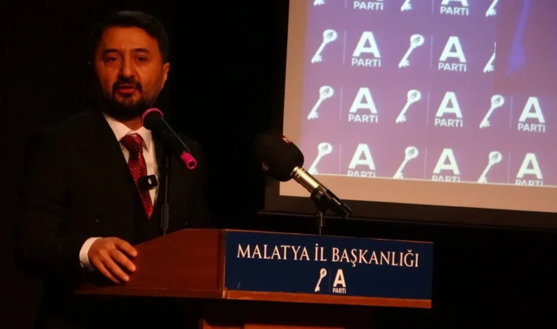 Anahtar Parti Kurmayları Malatya'daydıPrograma, Anahtar Parti'nin üst düzey isimleri katıldı.