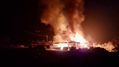 Malatya'nın Hekimhan ilçesine bağlı Kurşunlu Fatih Mezrası'nda çıkan yangın, tek