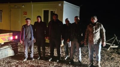 Malatya'nın Hekimhan ilçesinde evi tamamen yanan Emre Yılmaz, Kahramanmaraş'tan Malatya'ya