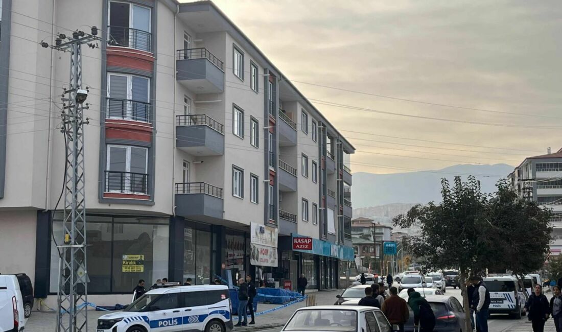 Malatya’nın Yeşilyurt ilçesinde bir apartmanın 3. katından düşen 36 yaşındaki