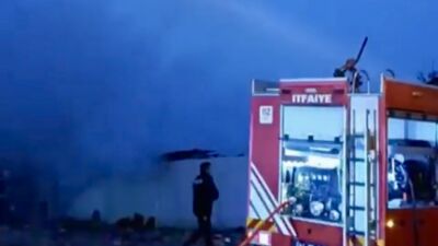 Malatya’nın Kiltepe Mahallesi’nde bir evin müştemilatında çıkan yangın, paniğe yol