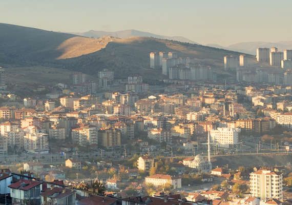 Malatya, sadece kayısıyla değil, Hekimhan cevizi, Yeşilyurt kirazı ve Doğanşehir'in