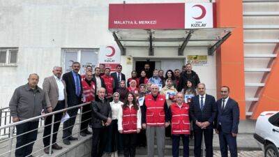 Kızılay Malatya Şubesi, Öğretmenler Günü dolayısıyla kentte görev yapan eğitimcileri
