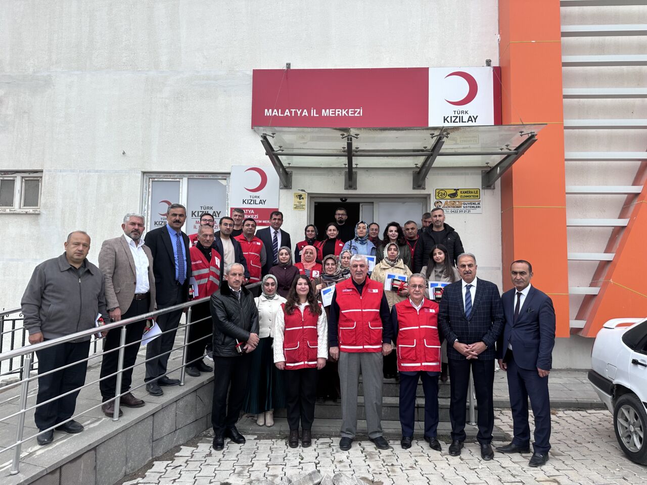 Kızılay Malatya Şubesi, Öğretmenler Günü dolayısıyla kentte görev yapan eğitimcileri