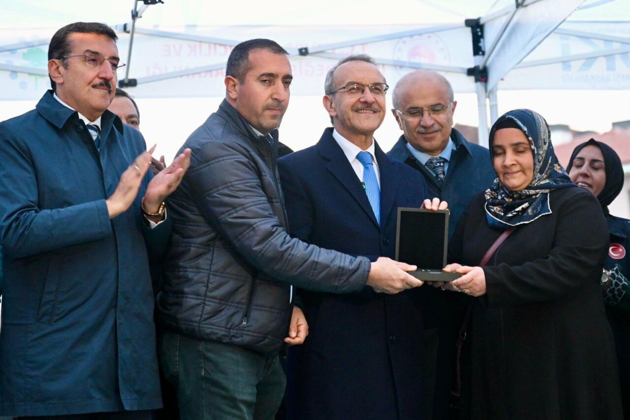 Cumhurbaşkanı Erdoğan'ın online katılımıyla gerçekleşen törende, Malatya'da yapımı tamamlanan ilk