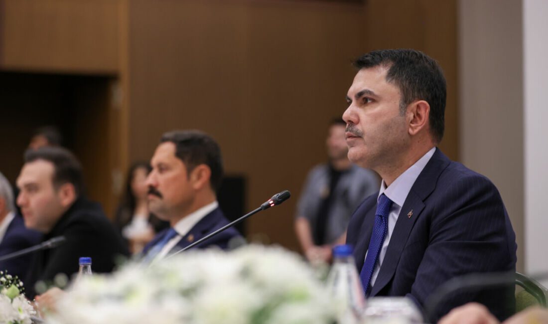 Çevre, Şehircilik ve İklim Değişikliği Bakanı Murat Kurum, Hatay'da yerli