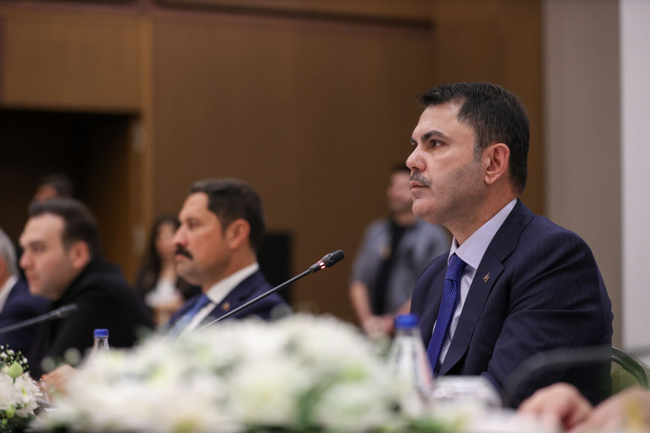 Çevre, Şehircilik ve İklim Değişikliği Bakanı Murat Kurum, Hatay'da yerli
