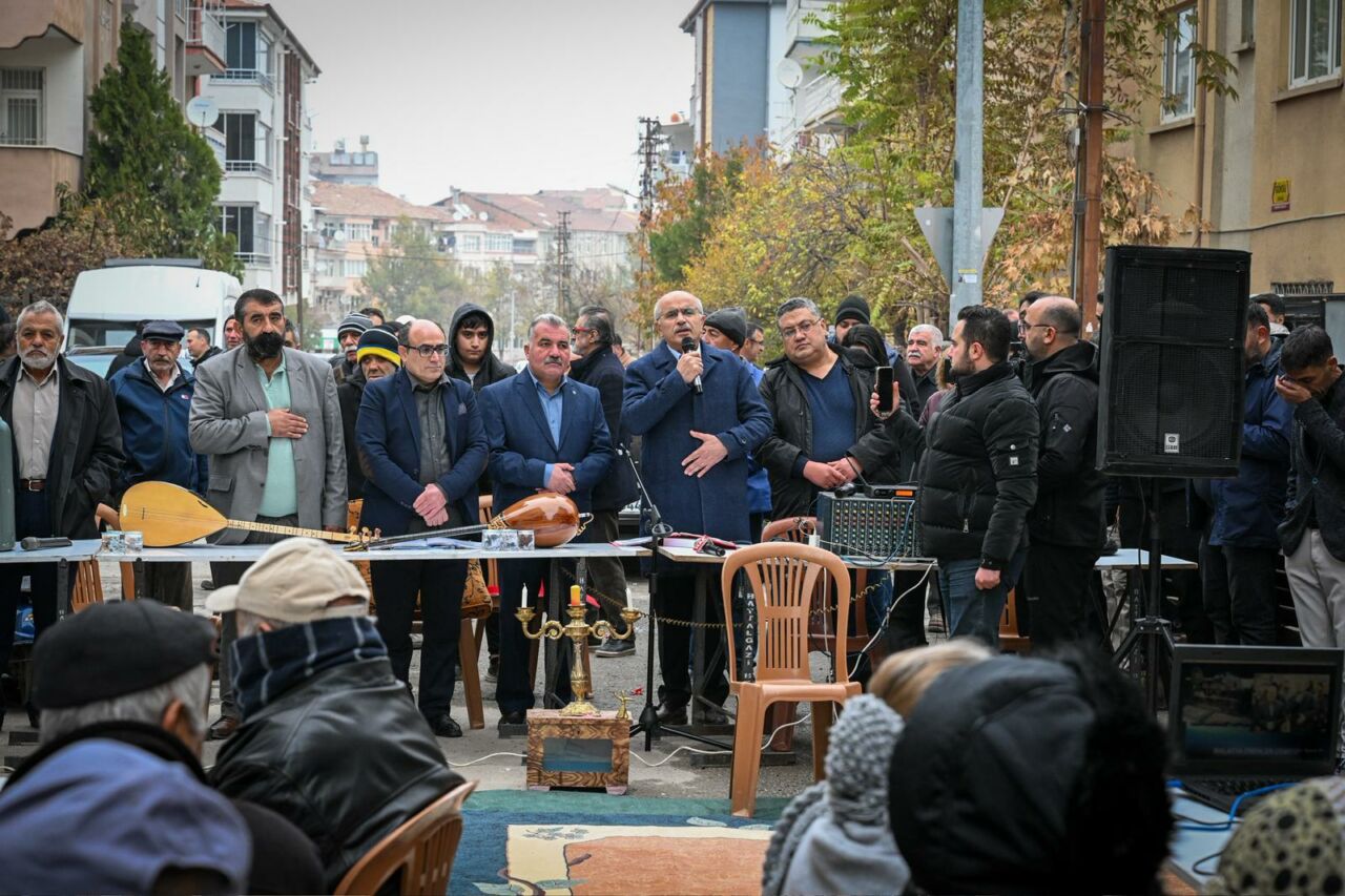 Malatya Büyükşehir Belediye Başkanı Sami Er, Erenler Cemevi'ndeki Abdal Musa