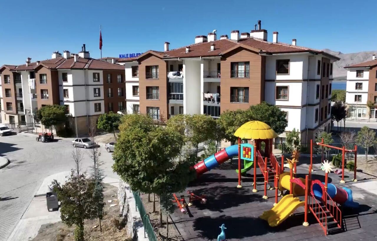 Malatya’da binlerce hak sahibinin merakla beklediği deprem konutları için kura