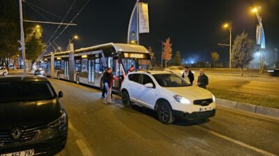 Malatya'da çevreyolu üzerinde bir özel araç sürücüsünün, yol verme tartışması