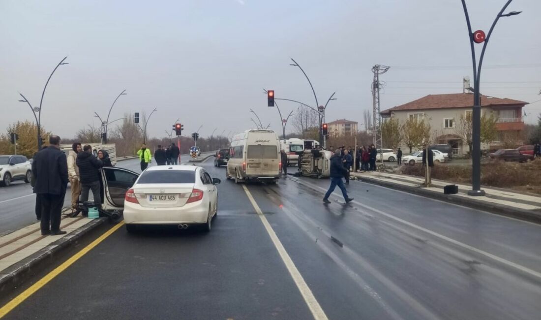 Malatya Yeşilyurt Topsöğüt Mahallesi'nde ehliyetsiz bir sürücünün kırmızı ışık ihlali