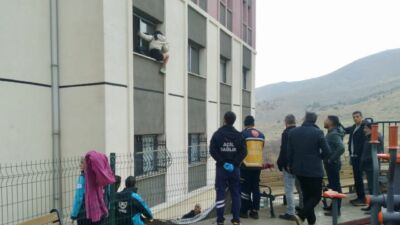 Malatya Battalgazi'de, hakkında arama kararı bulunan 21 yaşındaki R.D., jandarmayı