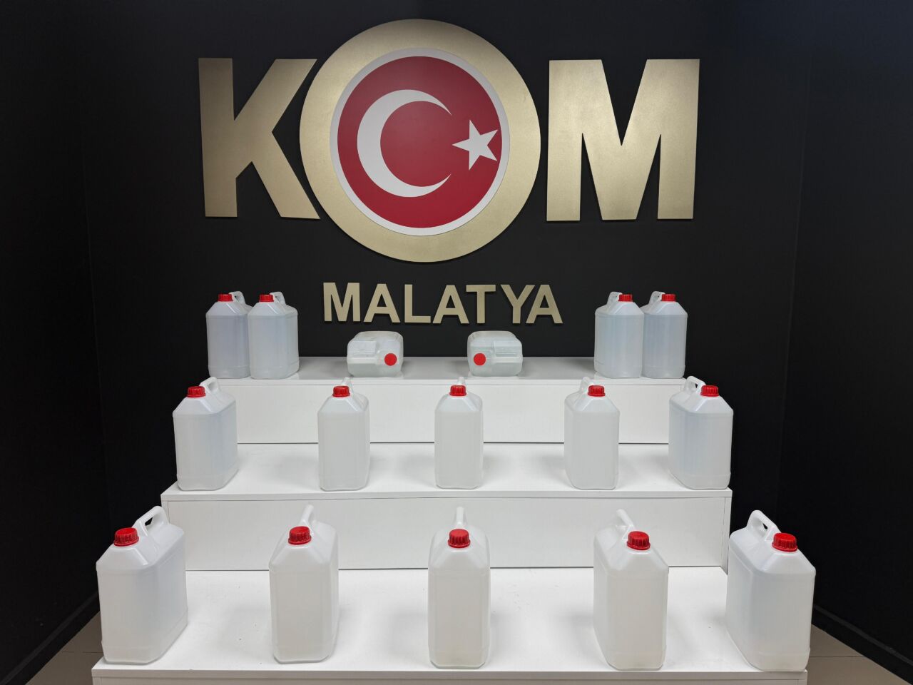 Malatya Emniyet Müdürlüğü ekipleri, il genelinde sahte alkol üretimine yönelik