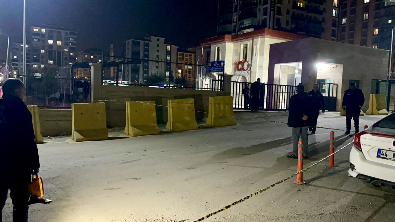 Malatya’da iş yeri kurşunlama olayı sonrası karakola getirilen şüpheliler ile