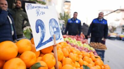 Battalgazi Belediyesi Zabıta ekipleri, Sivas Caddesi’nde inşaat kaynaklı yol çökmesine