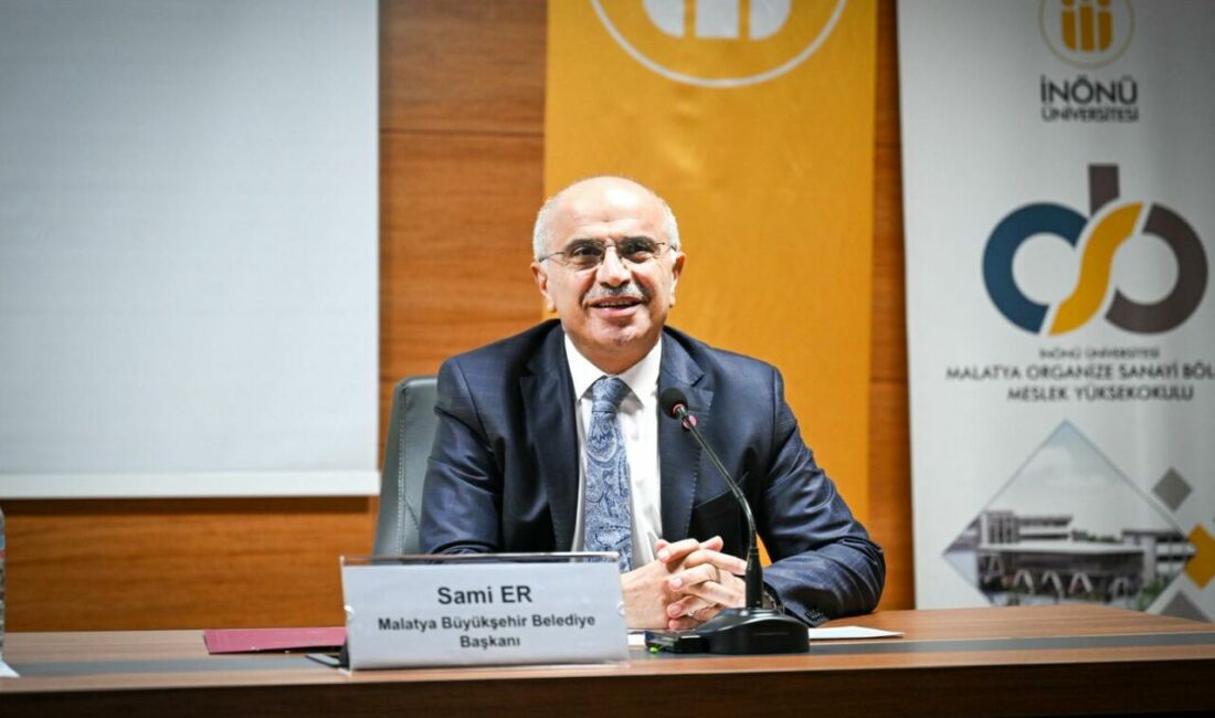 Büyükşehir Belediye Başkanı Sami Er, şehrin "12 ayda ayağa kalktığını"