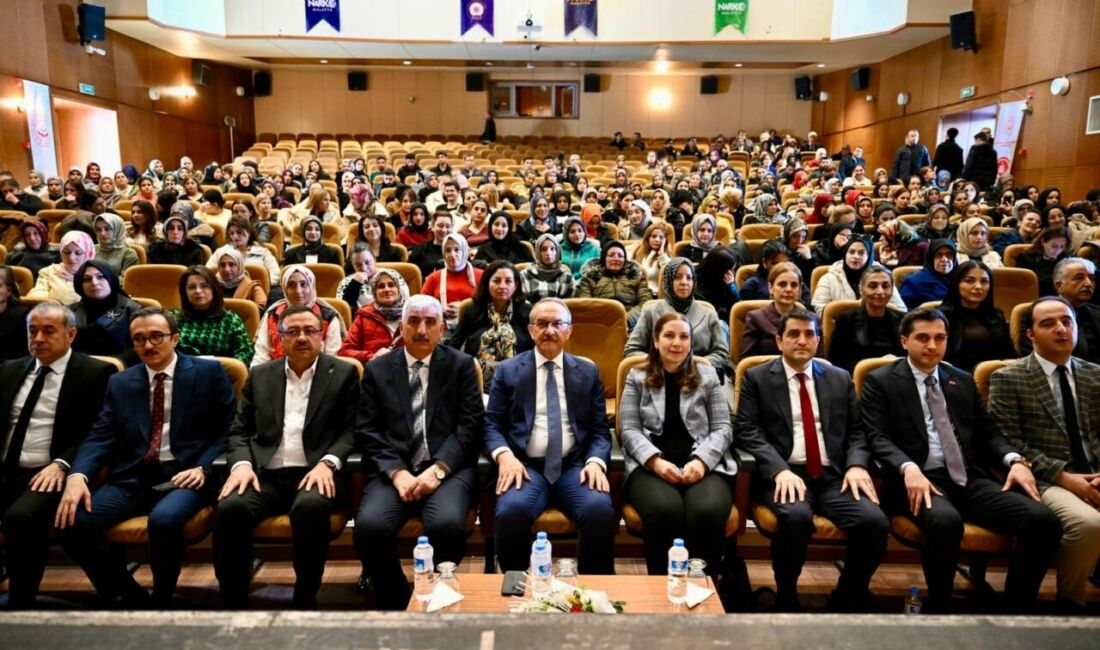 Malatya’da, aile içi iletişim, şiddet ve madde bağımlılığıyla mücadeleye dikkat