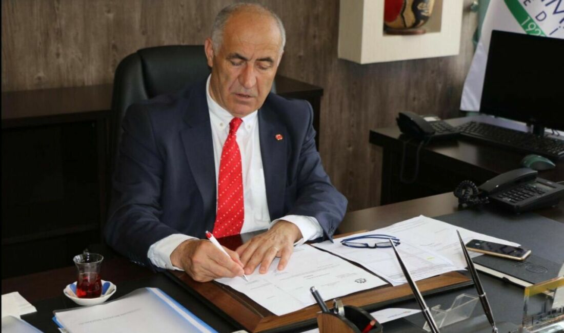 İçişleri Bakanlığı, Hekimhan eski Belediye Başkanı Turan Karadağ ile birlikte