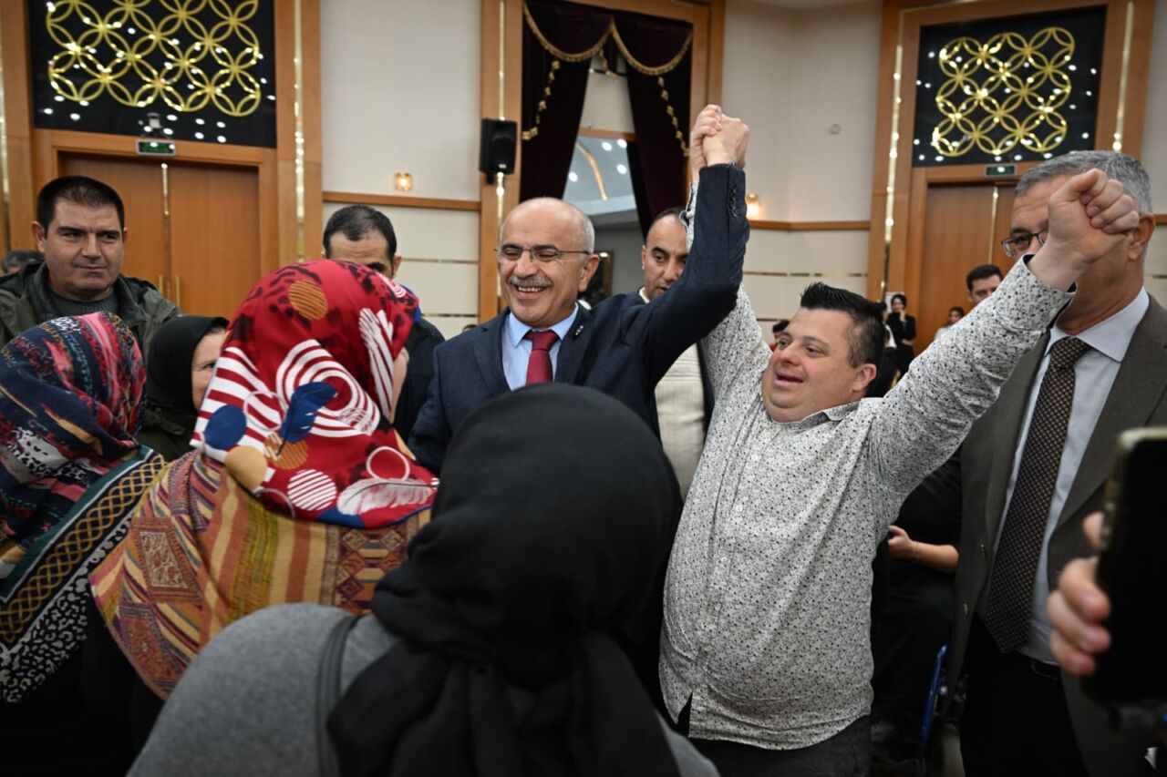 Başkan Sami Er, “Engelli bireylerimize hizmet etmek görev değil, gönül