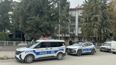 Malatya Yeşilyurt'ta, eşiyle boşanma sürecinde olduğu iddia edilen bir güvenlik
