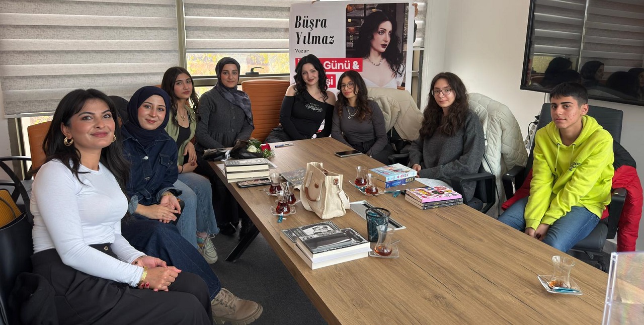 4N1K serisiyle geniş kitlelere ulaşan genç yazar Büşra Yılmaz, Malatya’da