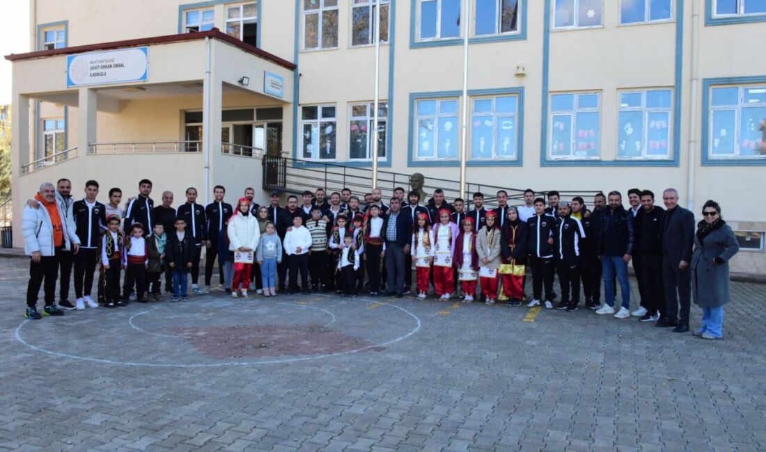 Kulüp, Dünya Özel Gereksinimli Bireyler Farkındalık Günü kapsamında Akşemseddin İşitme