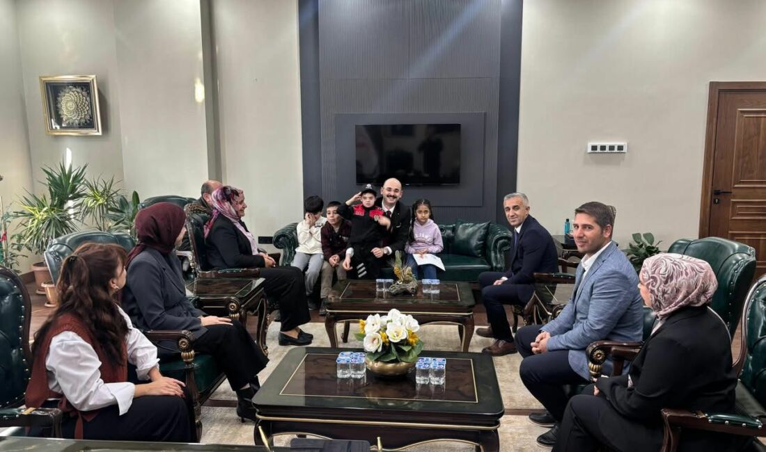Kaymakam Sungur’un katılımıyla yapılan ziyaretlerde engelli bireylerin talepleri dinlendi, toplumsal