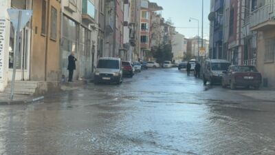 Malatya’nın Hacı Abdi Mahallesi’nde yürütülen içme suyu altyapı çalışmaları sırasında