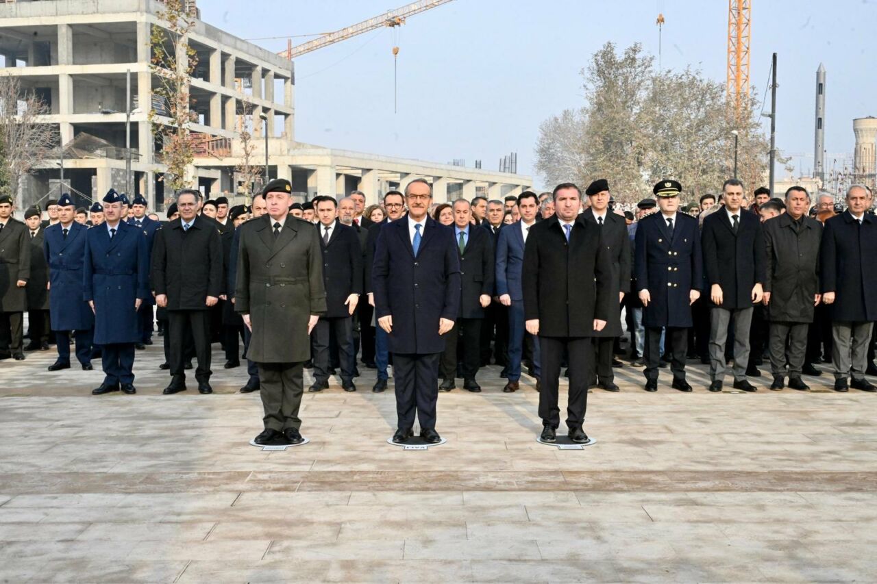 Türkiye Cumhuriyeti’nin 2. Cumhurbaşkanı İsmet İnönü, vefatının 52. yıl dönümünde