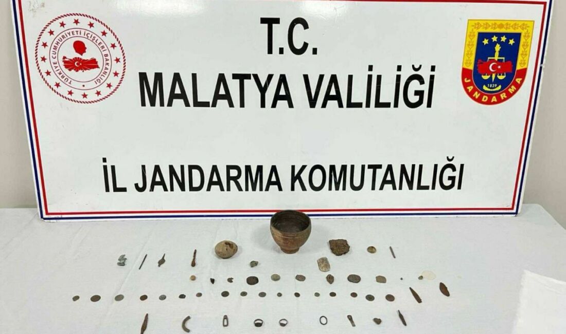 Malatya’nın Doğanşehir ilçesinde jandarma ekipleri tarafından düzenlenen tarihi eser operasyonunda
