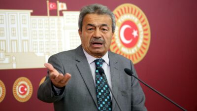 CHP Tunceli Eski Milletvekili Kamer Genç'in vefatının ardından yapılan anma