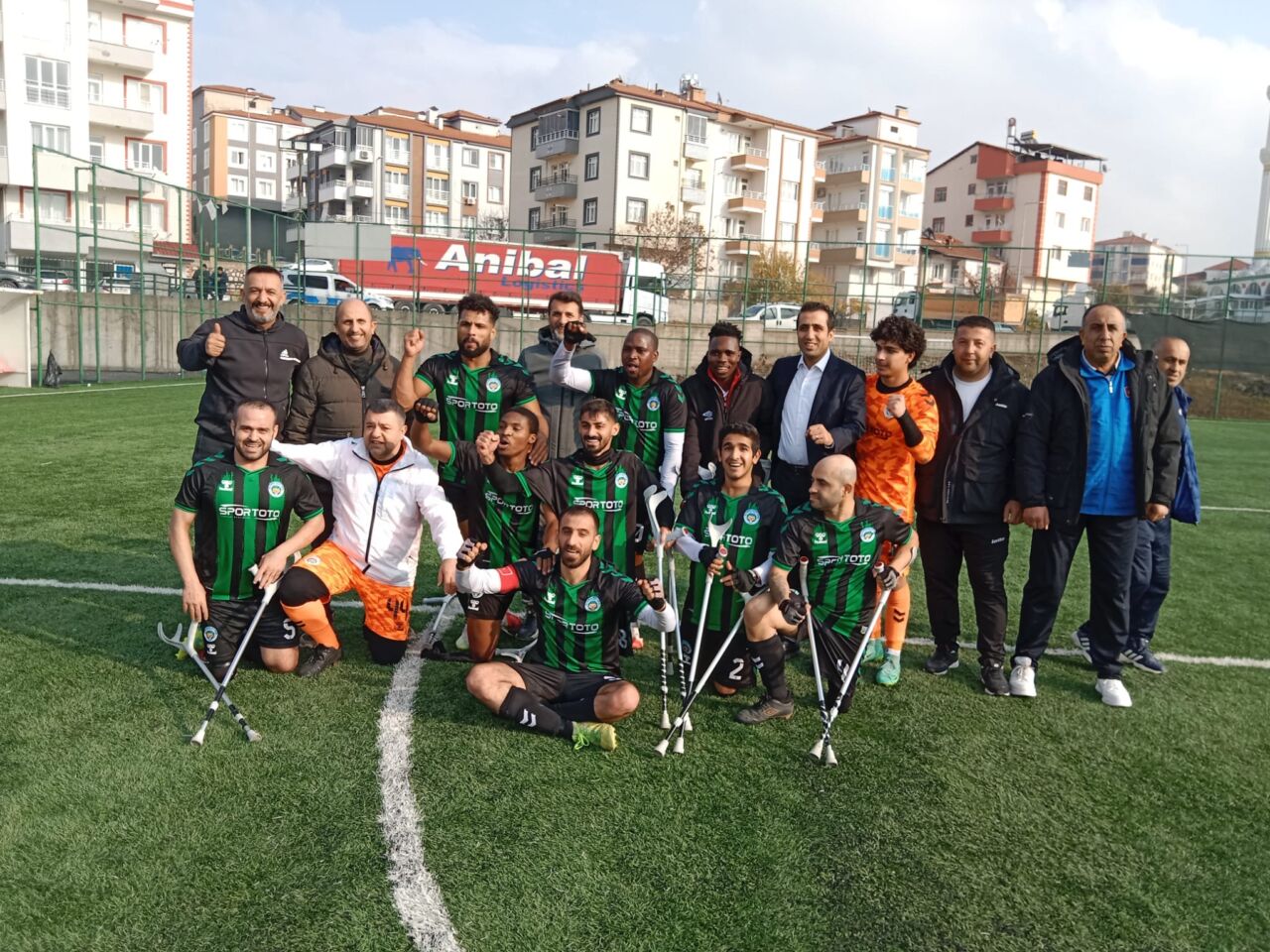 Süper Lig'de mücadele eden Malatya Büyükşehir Ampute Futbol Takımı, ligin