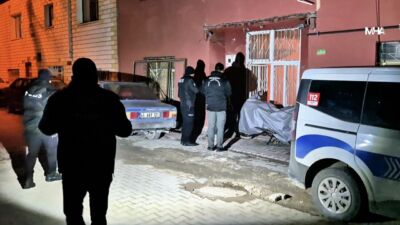 Malatya’nın Yeşilyurt ilçesinde, banyoda baygın halde bulunan 21 yaşındaki genç,