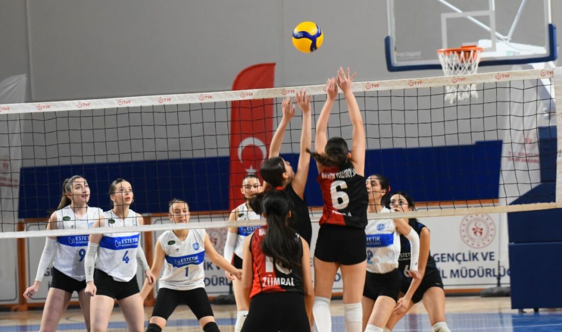 Türkiye Voleybol Federasyonu Kadınlar 2. Lig’de Malatya derbisi nefesleri kesti.