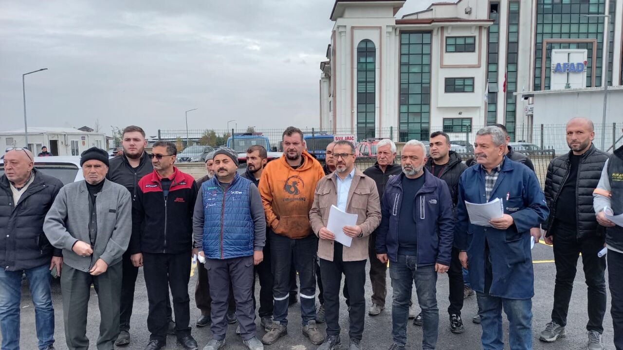 6 Şubat depremlerinde dükkanları yıkılan Malatya merkez sanayi esnafı, kendilerine