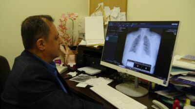 Turgut Özal Tıp Merkezi Göğüs Hastalıkları Uzmanı Prof. Dr. Talat