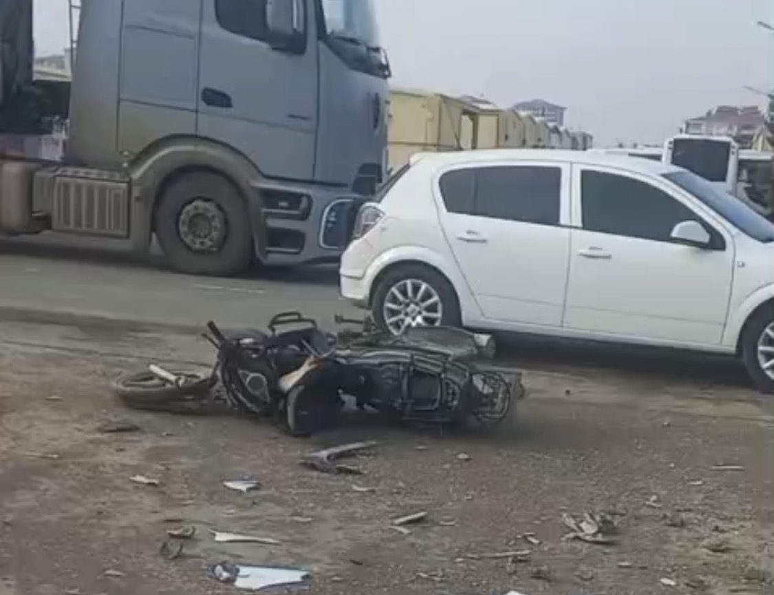 Malatya’nın Yeşilyurt ilçesi Yakınca Mahallesi’nde meydana gelen trafik kazasında bir