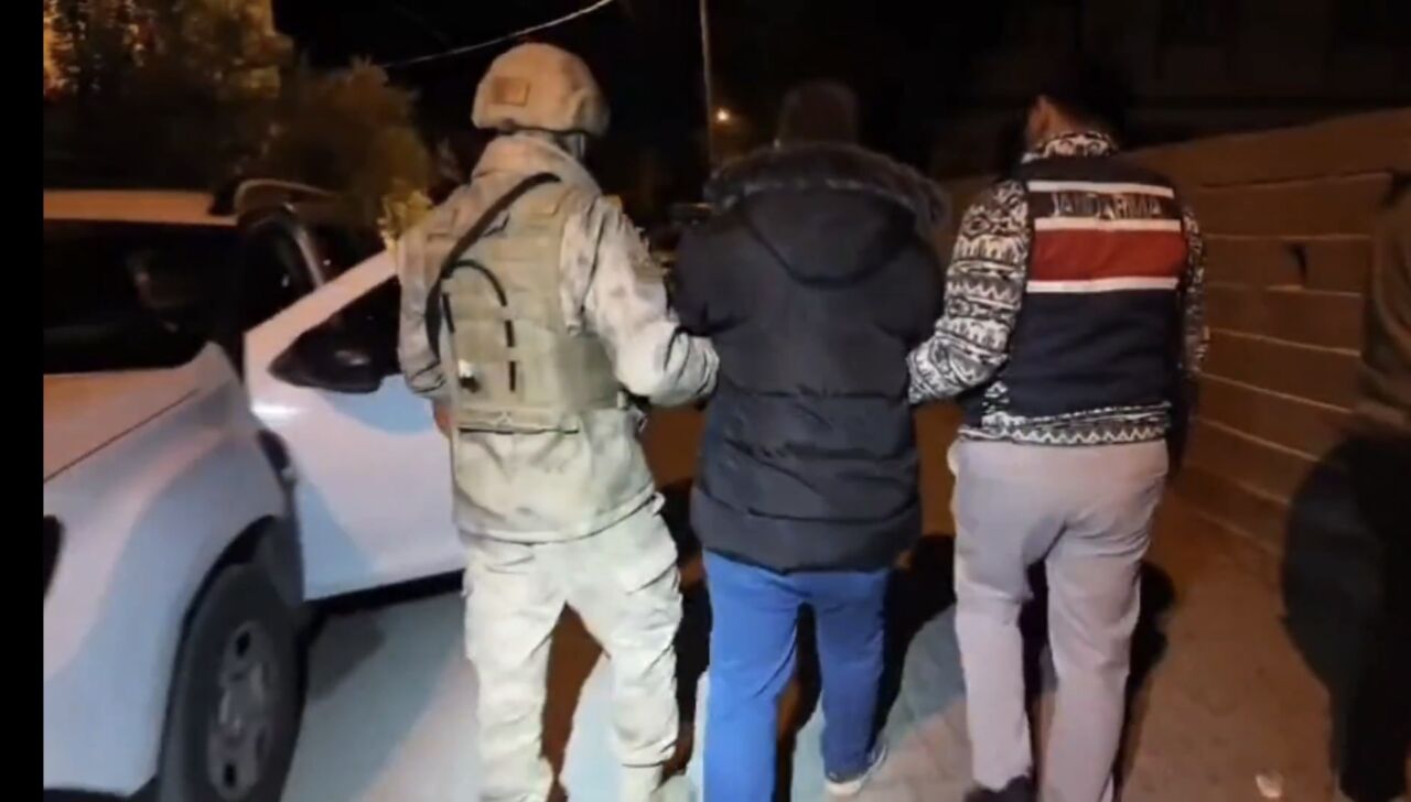 İçişleri Bakanı Ali Yerlikaya, Jandarma koordinesinde DEAŞ terör örgütüne yönelik