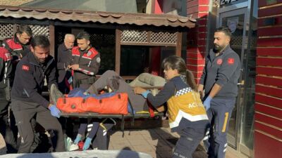 Yeşilyurt ilçesi Özalper Mahallesi'nde önceden aralarında husumet bulunan iki kişi,