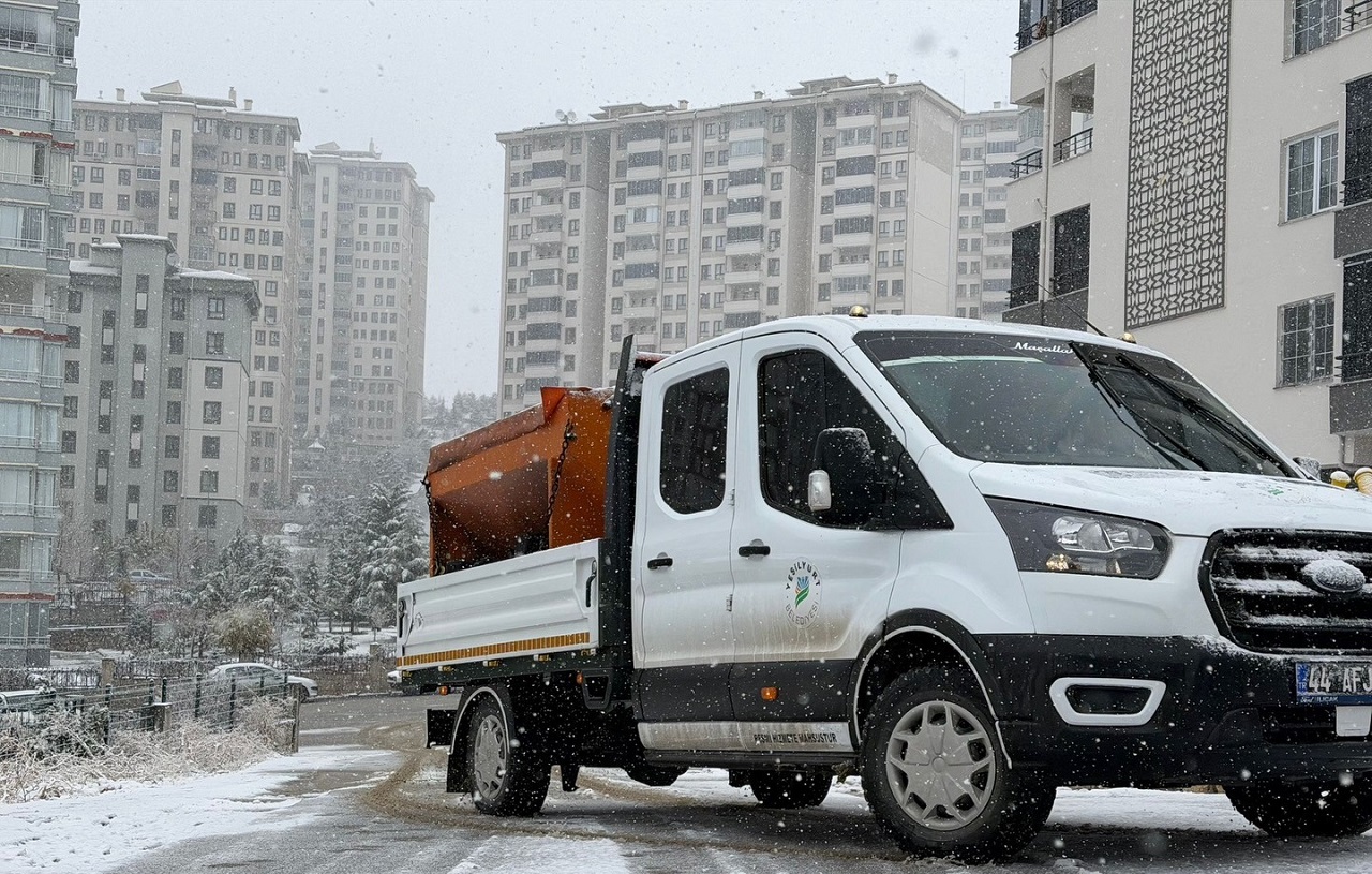 Malatya’da etkisini giderek artıran kar yağışı, özellikle yüksek kesimler ve