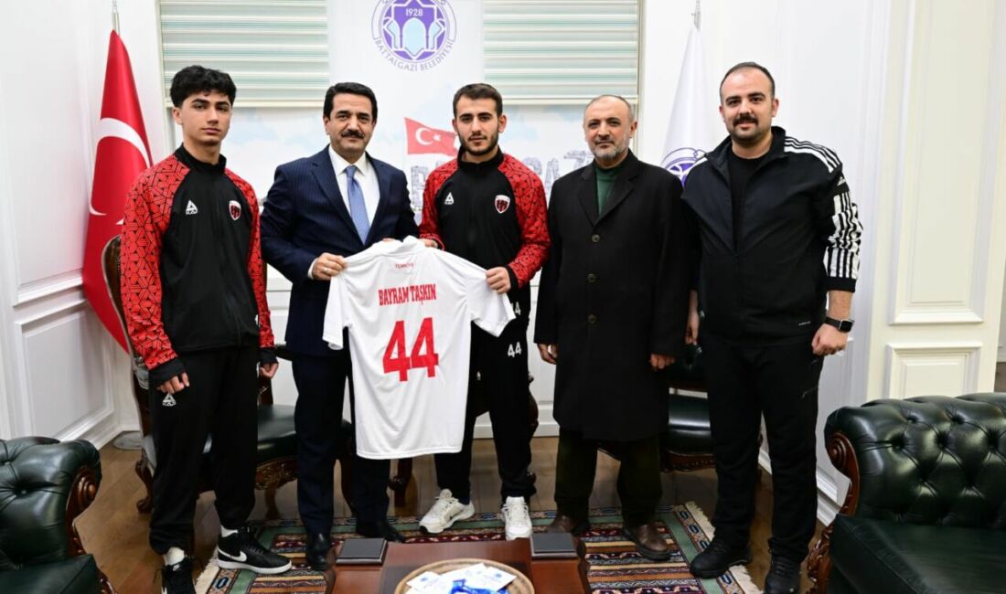 Battalgazi Belediyespor formasıyla gösterdikleri başarıların ardından milli takımlara seçilen futsal