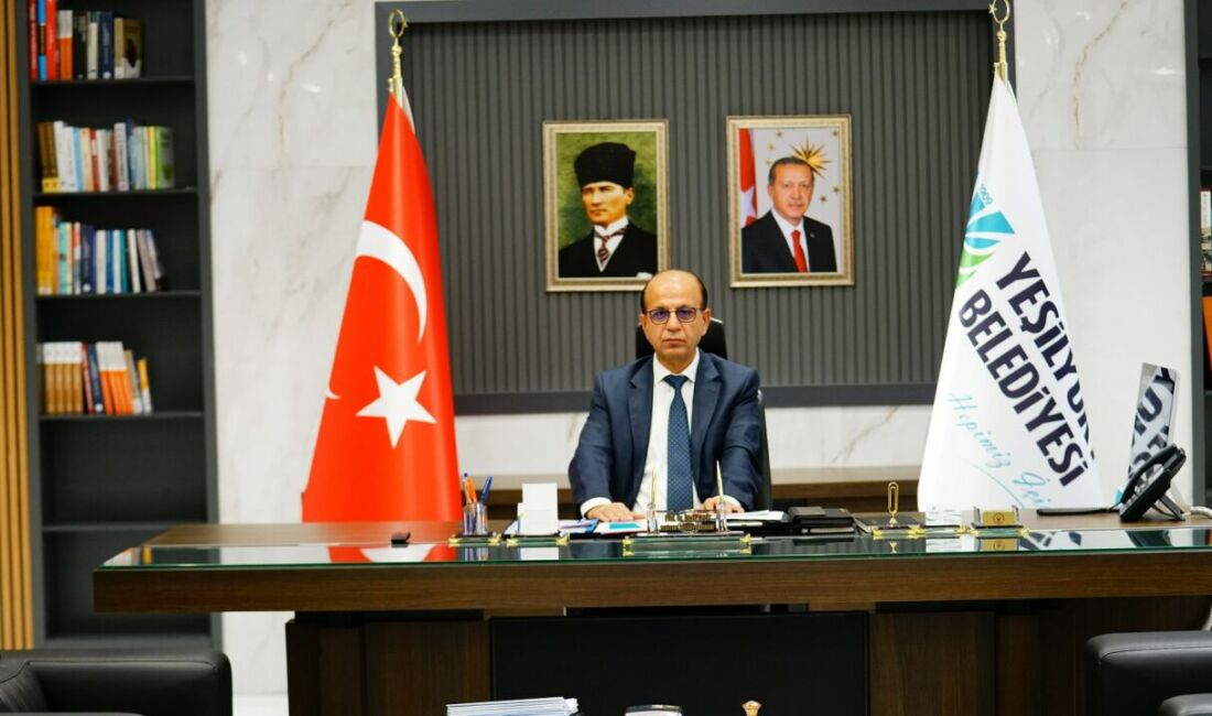 Yeşilyurt Belediye Başkanı Prof. Dr. İlhan Geçit, Miraç Kandili dolayısıyla