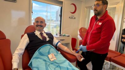 Doğanşehir Kaymakamlığı koordinesinde Türk Kızılayı tarafından Hükümet Konağı önünde düzenlenen