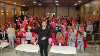 Darende Belediyesi tarafından yarıyıl tatiline özel düzenlenen “Çocuk Sinema Günleri”nin