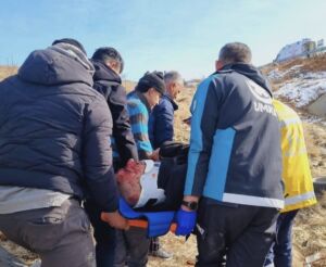 Malatya’nın Yeşilyurt ilçesi Yaka Mahallesi’nde meydana gelen trafik kazasında kontrolden