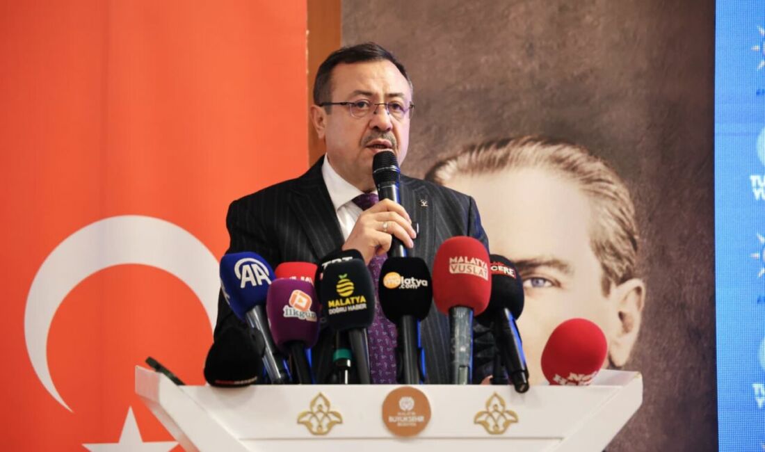 AK Parti Malatya İl Teşkilatı’nın 2025 Yılı Değerlendirme Toplantısı’nda konuşan