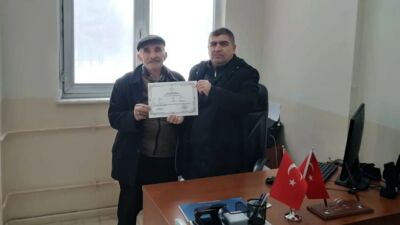 Doğanşehir Halk Eğitim Merkezi tarafından düzenlenen okuma yazma kursunu başarıyla