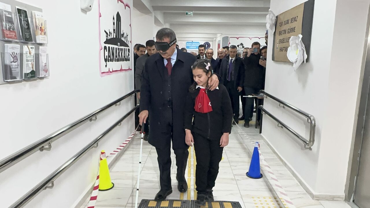 Millî Eğitim Bakanı Yusuf Tekin, 7–14 Ocak Beyaz Baston Görme