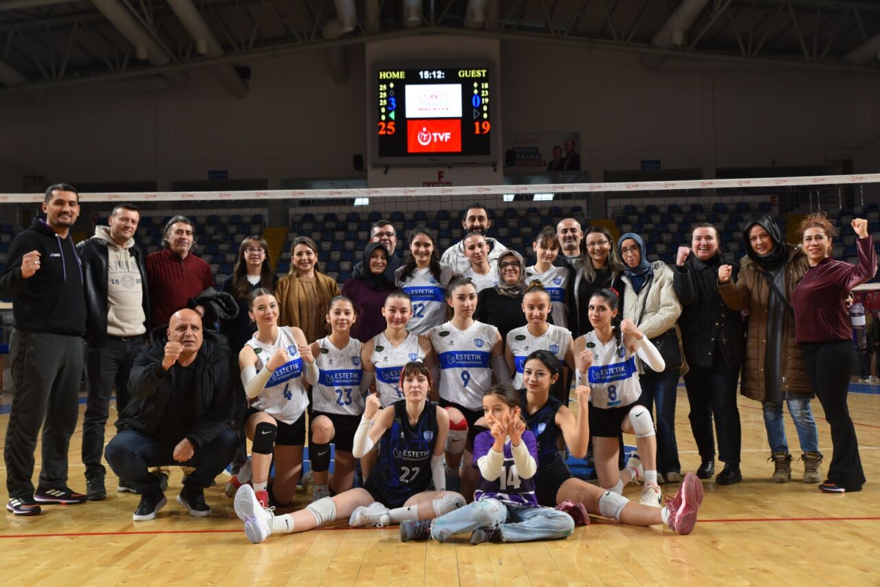Malatya Genç Kızlar Voleybol İl Birinciliği müsabakasında 91000 A Voleybol